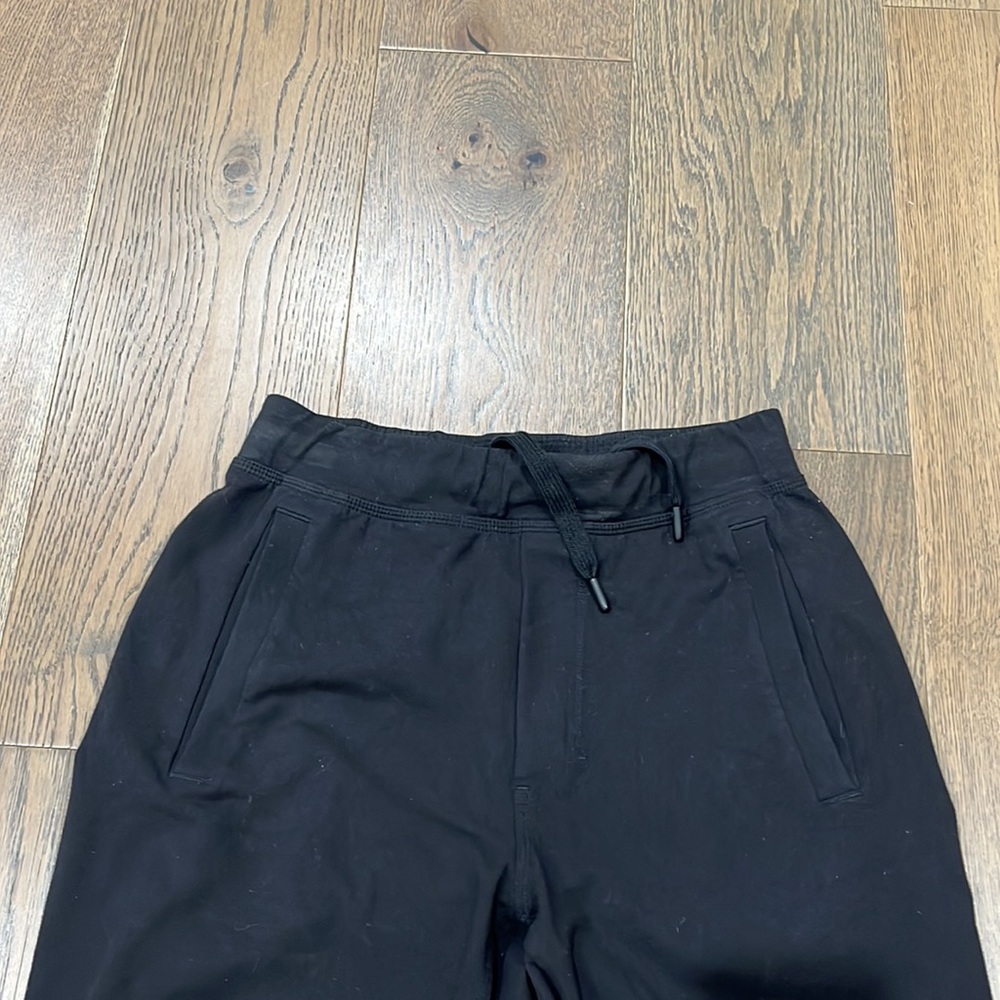 Lululemon shorts - Picture 2 of 5